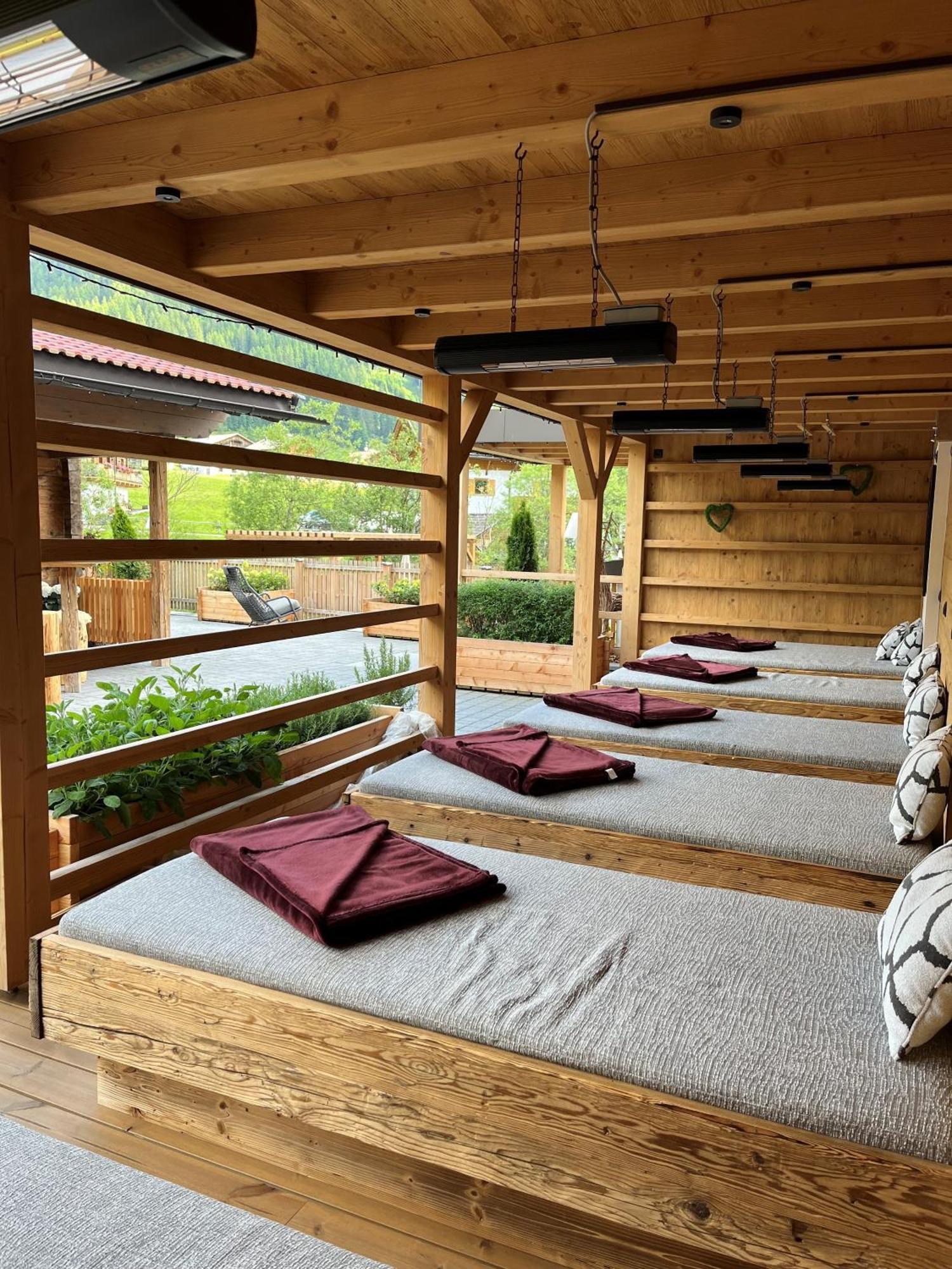Vitalpina Hotel Magdalenahof Santa Maddalena in Casies Dış mekan fotoğraf
