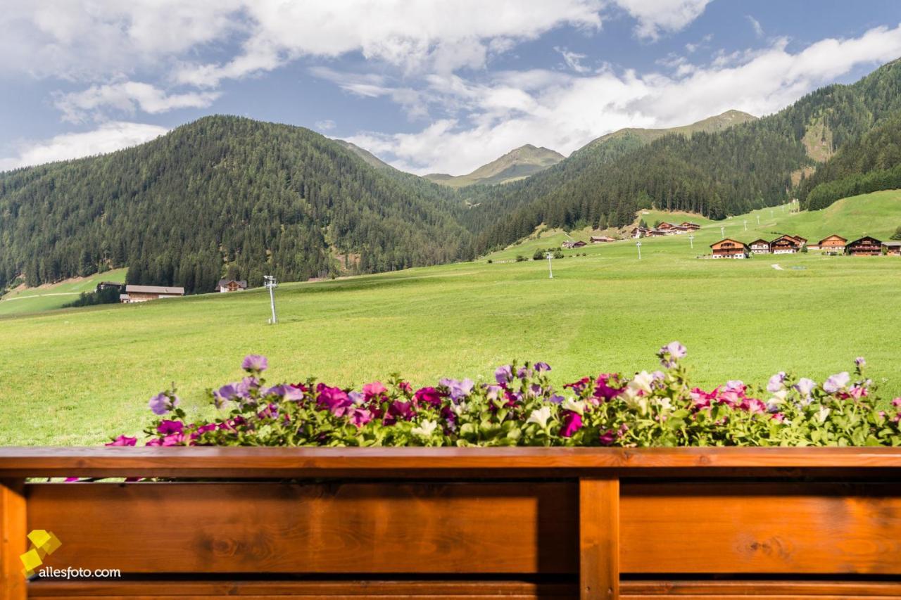 Vitalpina Hotel Magdalenahof Santa Maddalena in Casies Dış mekan fotoğraf