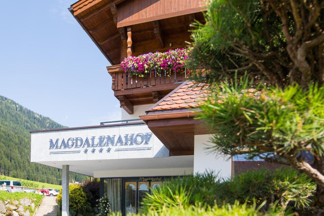 Vitalpina Hotel Magdalenahof Santa Maddalena in Casies Dış mekan fotoğraf